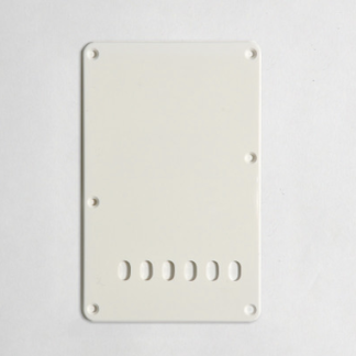 Göldo Strat-Type Cover Plate for Tremolo Pocket / 1-Layer aged white. PLT2W