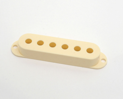 Göldo Strat-Singlecoil cover / Plastic vintage aged