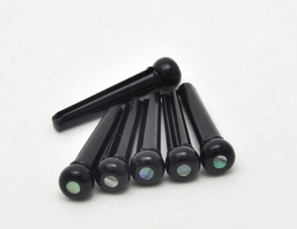 Göldo Bridge Pins (baroner) for Acoustic Guitar / Synthetic black. HW102