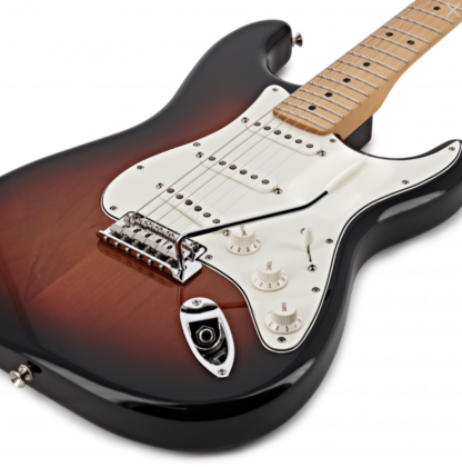 Fender Player Stratocaster MN, 3-Tone Sunburst. SOLGT - Image 3