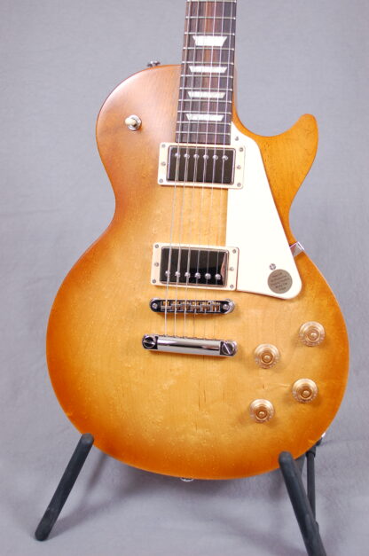 Gibson Les Paul Tribute Satin Honey Burst - Image 5
