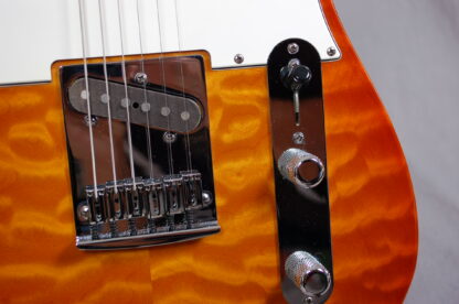Fender Custom Shop Deluxe Telecaster Quilted Maple Top m. case (brugt, men meget velholdt, årgang 2012) - Image 5