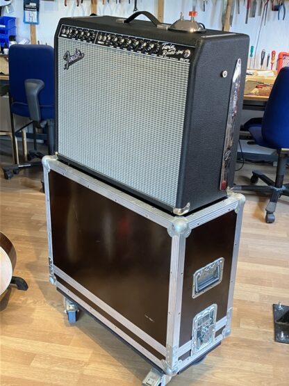 Fender Twin Reverb Amp (brugt) m. flightcase. SOLGT - Image 3
