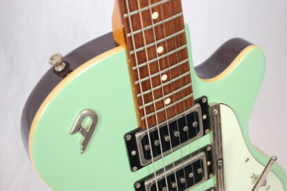 Duesenberg V-Caster Surf Green Tremolo (brugt årg. 2001) - Image 5
