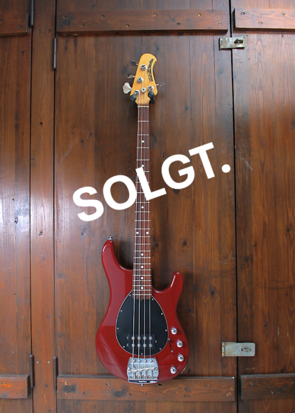 Music Man Sterling 4HB m. hardcase brugt. SOLGT