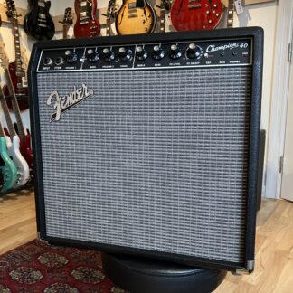 Fender Champion 40 (brugt). SOLGT