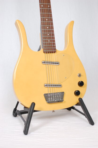 Danelectro Longhorn Baritone Butterscotch (brugt). SOLGT - Image 3