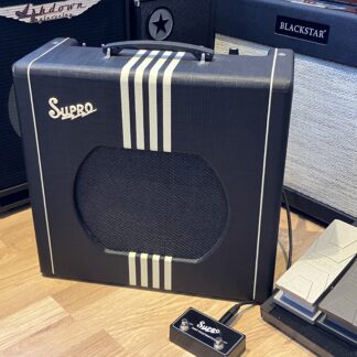 Supro Delta King 12, 15 Watt 1×12 w/ Reverb black (brugt, men som ny)
